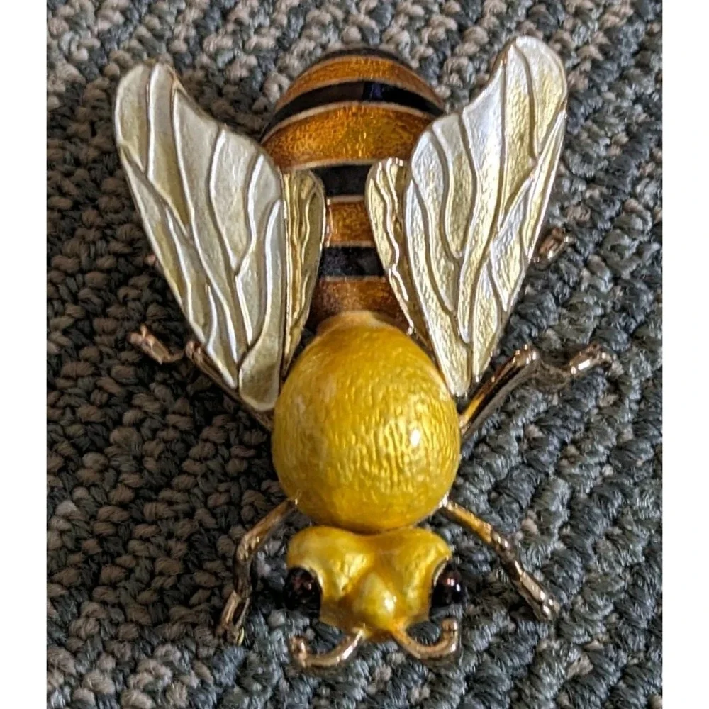 Fancy Honey Bee Trinket Box Enameled Metal Magnetic Jewelry